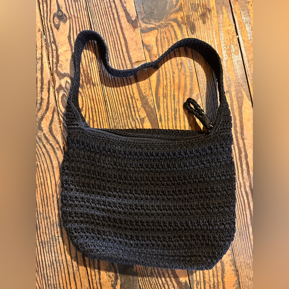 The sake shoulder bag